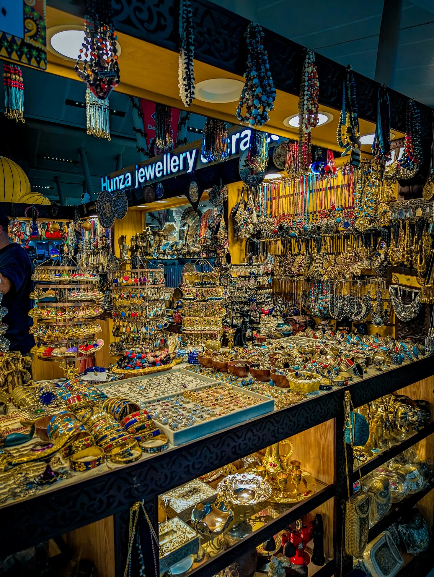 How Handmade African Creations Inspire Unique Style